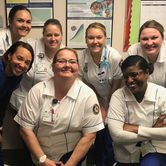 Meet your Posher, Kelly - Picture 3 of 3